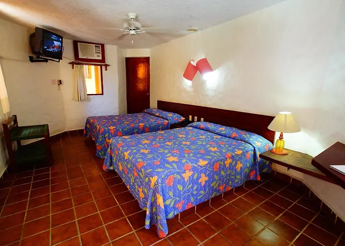 Miramar Hotel 3*